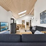 Agneta - 150m From The Sea By Interhome *